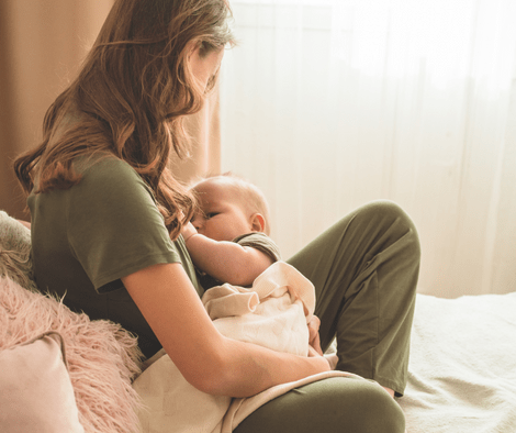 mother breastfeeding baby (Essential Oil for Breastfeeding)